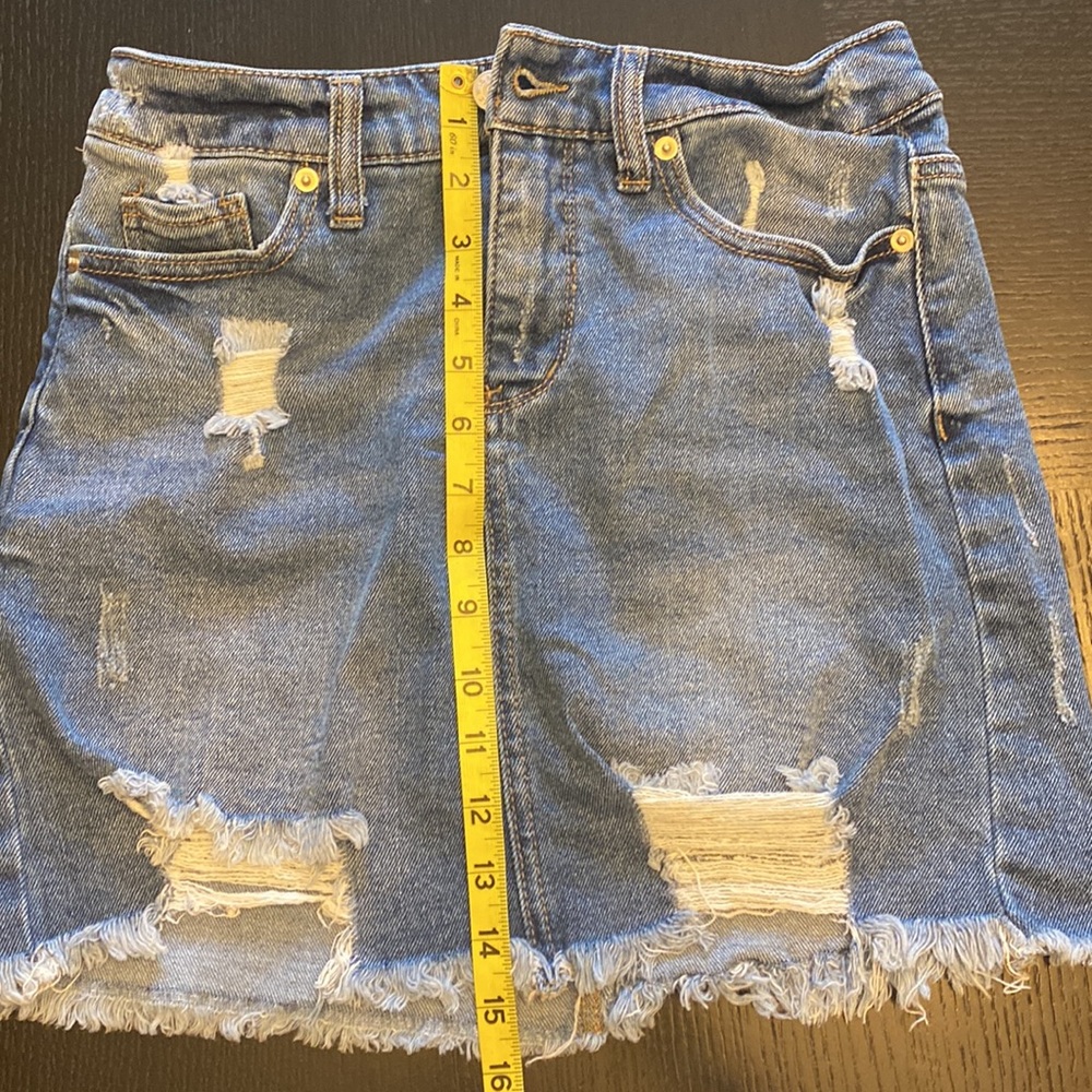 Wild gable mini skirt - Picture 4 of 5